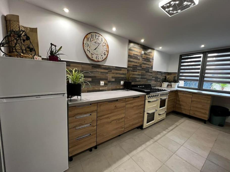 Gite A La Ferme Avec Jacuzzi Et Piscine Chauffee Saint-Felix-de-Tournegat Bagian luar foto